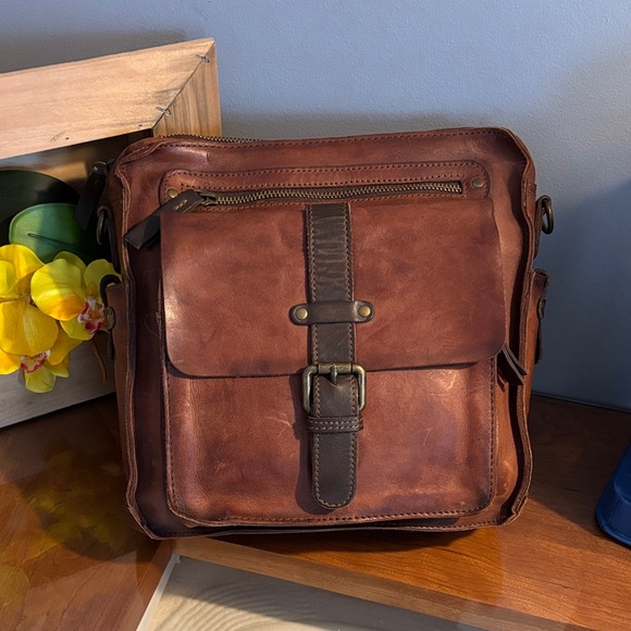 PIKOLINOS Other - PIKOLINOS CAIMARI Rich Brown Leather Messenger Bag